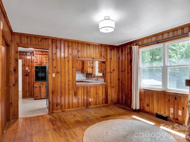 6210 Grove Park Boulevard, Charlotte, NC 28215