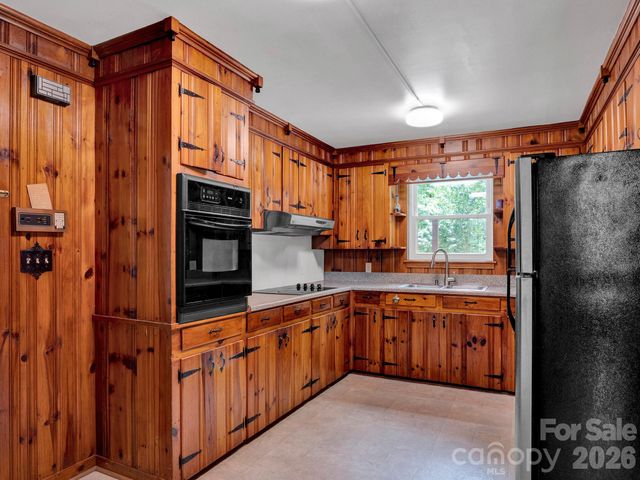 6210 Grove Park Boulevard, Charlotte, NC 28215