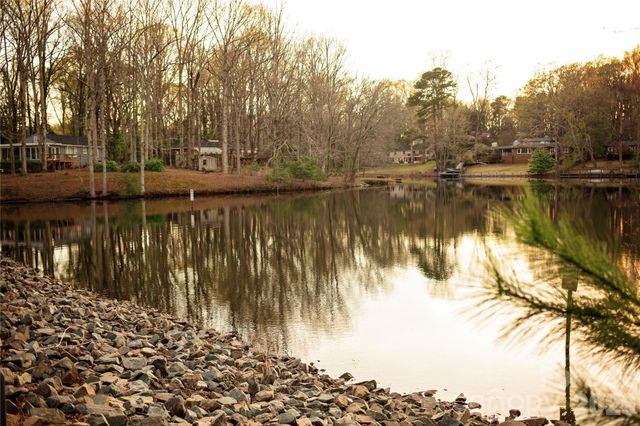 6210 Grove Park Boulevard, Charlotte, NC 28215