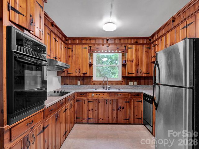 6210 Grove Park Boulevard, Charlotte, NC 28215