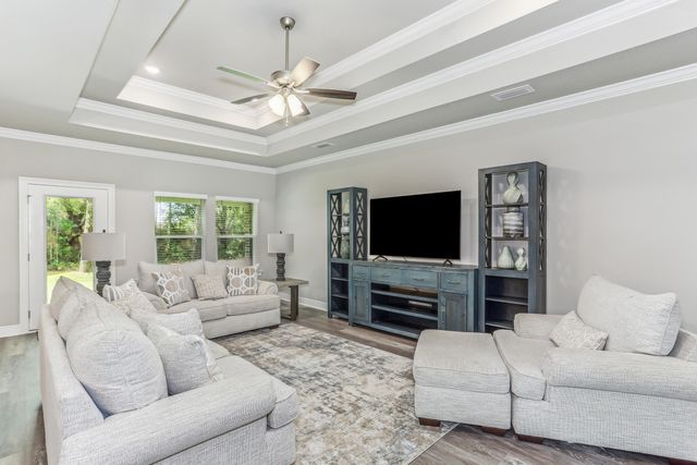 7613 Hatteras Drive, Navarre, FL 32566