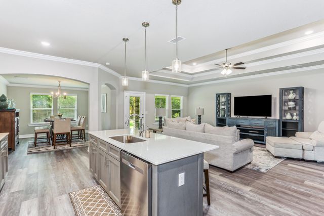 7613 Hatteras Drive, Navarre, FL 32566