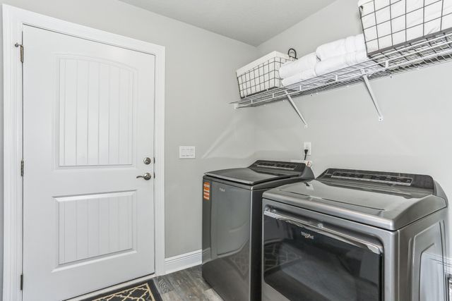 7613 Hatteras Drive, Navarre, FL 32566