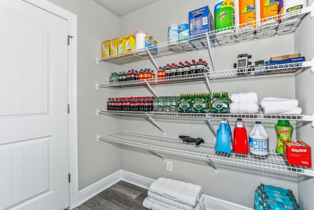 7613 Hatteras Drive, Navarre, FL 32566