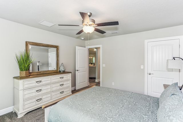 7613 Hatteras Drive, Navarre, FL 32566