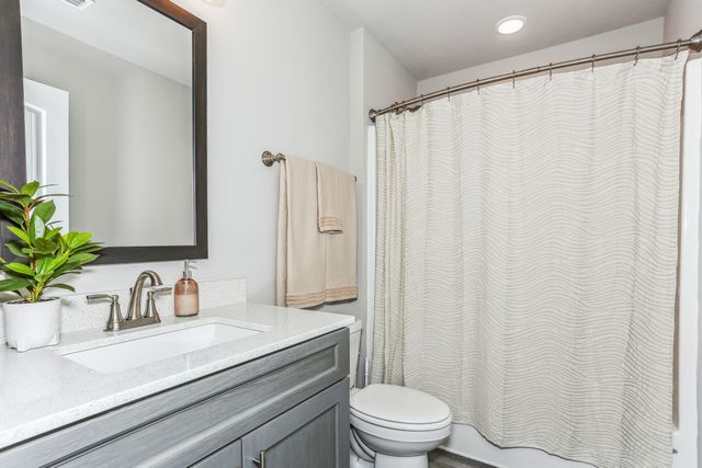 7613 Hatteras Drive, Navarre, FL 32566