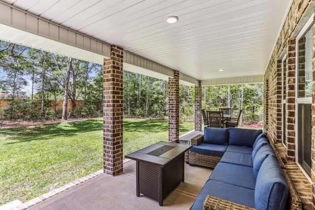 7613 Hatteras Drive, Navarre, FL 32566