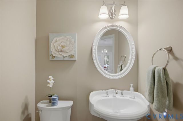 11807 Longfellow Dr, Midlothian, VA 23112