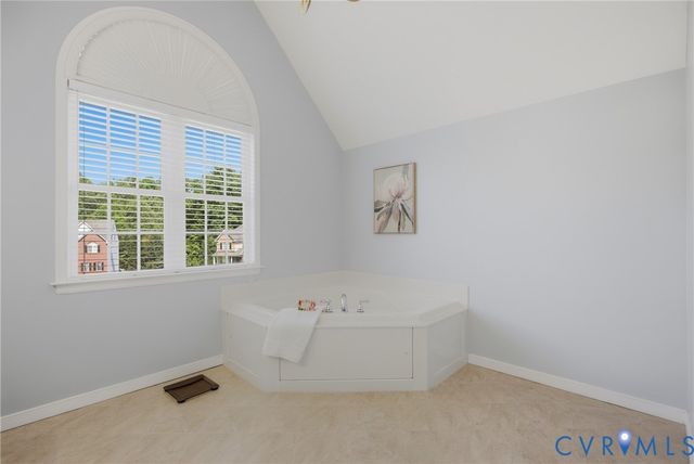 11807 Longfellow Dr, Midlothian, VA 23112