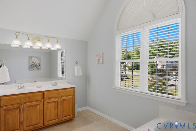 11807 Longfellow Dr, Midlothian, VA 23112