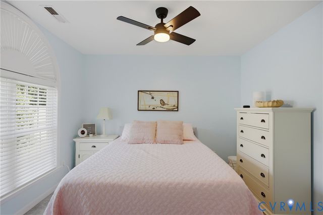 11807 Longfellow Dr, Midlothian, VA 23112