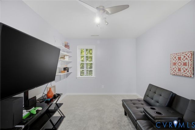 11807 Longfellow Dr, Midlothian, VA 23112