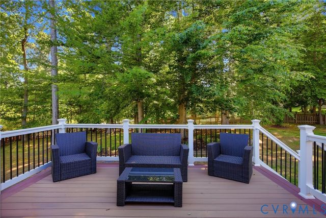 11807 Longfellow Dr, Midlothian, VA 23112
