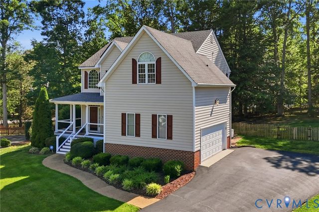 11807 Longfellow Dr, Midlothian, VA 23112