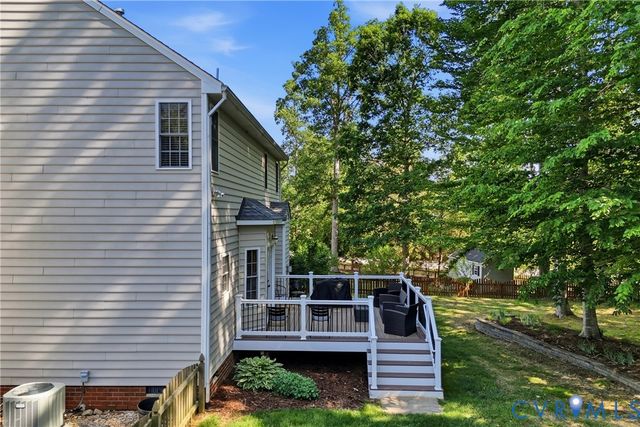 11807 Longfellow Dr, Midlothian, VA 23112