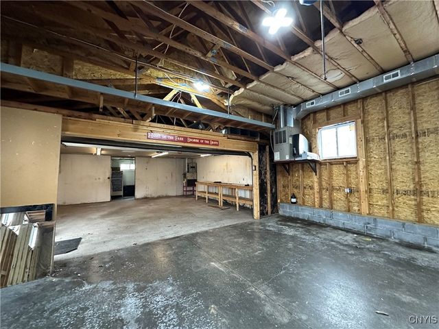 7336 Wheatley Road, Cicero, NY 13057