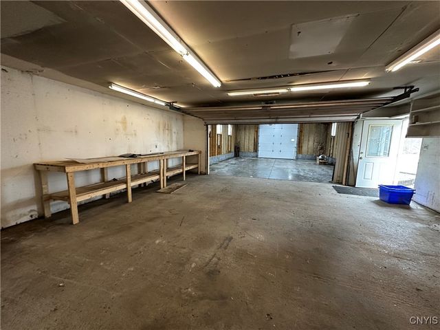 7336 Wheatley Road, Cicero, NY 13057