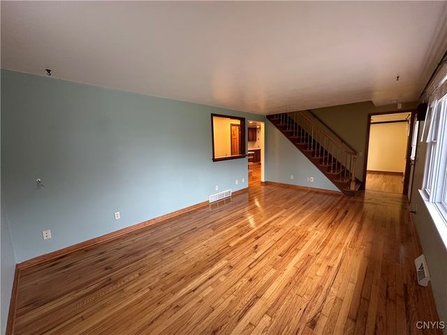 7336 Wheatley Road, Cicero, NY 13057