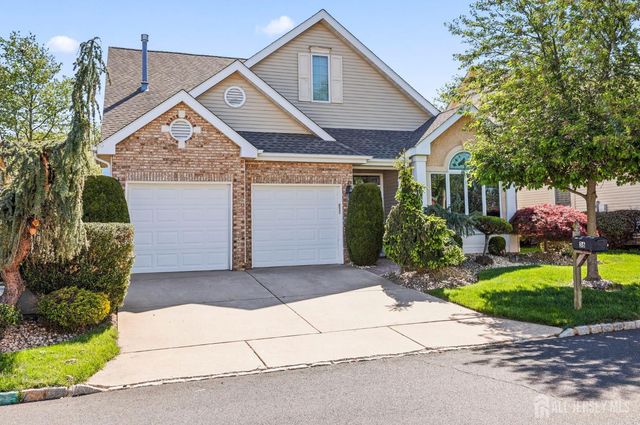 36 Wintons Way, Monroe, NJ 08831