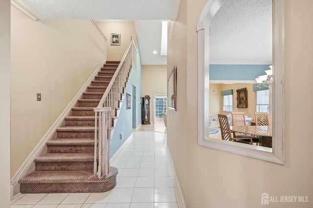 36 Wintons Way, Monroe, NJ 08831