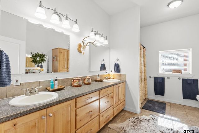 24 County Road 1060, Talco, TX 75487