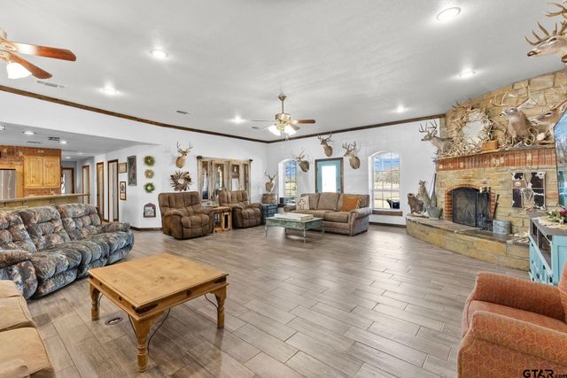 24 County Road 1060, Talco, TX 75487