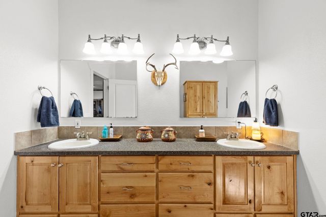 24 County Road 1060, Talco, TX 75487