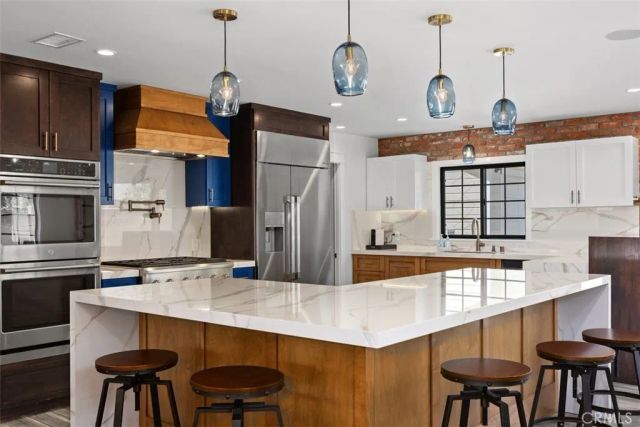 805 S Ola Vista, San Clemente, CA 92672