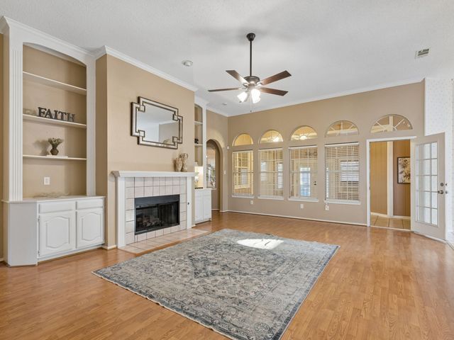 1008 E Grubb Drive, Mesquite, TX 75149