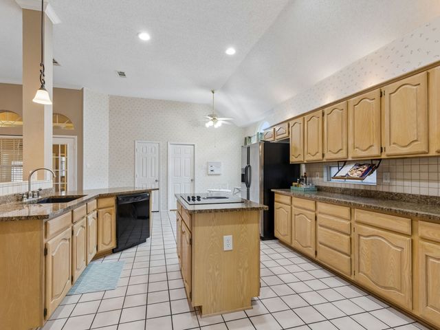 1008 E Grubb Drive, Mesquite, TX 75149