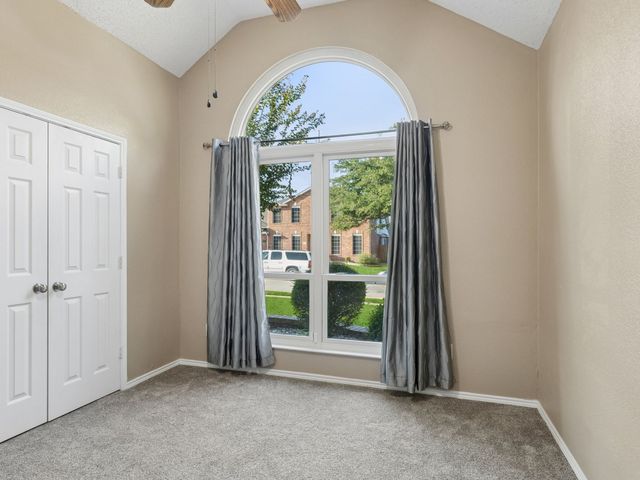 1008 E Grubb Drive, Mesquite, TX 75149