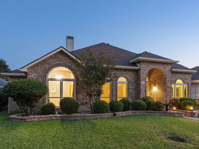 1008 E Grubb Drive, Mesquite, TX 75149