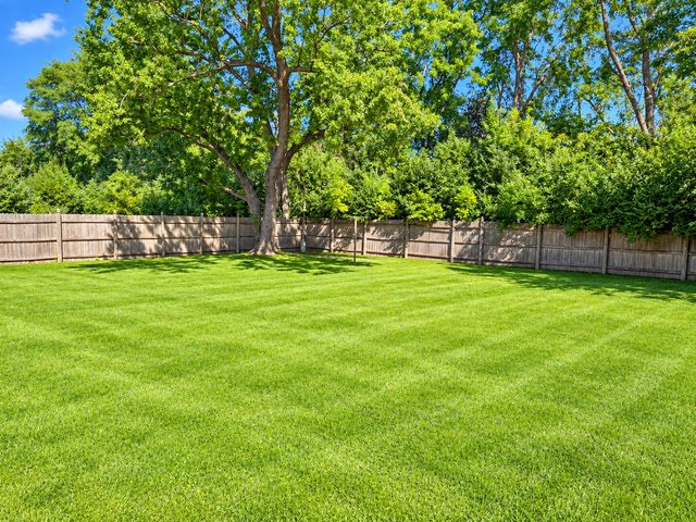 1004 Magnolia Drive, Joliet, IL 60435