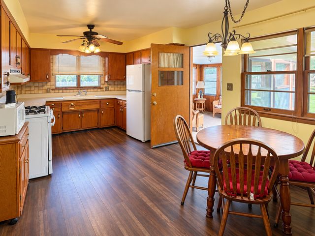 1004 Magnolia Drive, Joliet, IL 60435