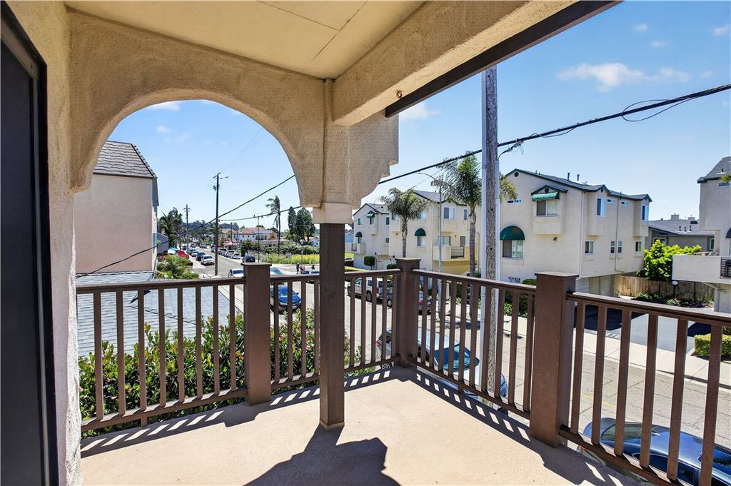 Image 22 of property listing at 214 Stimson Avenue, Pismo Beach, CA 93449