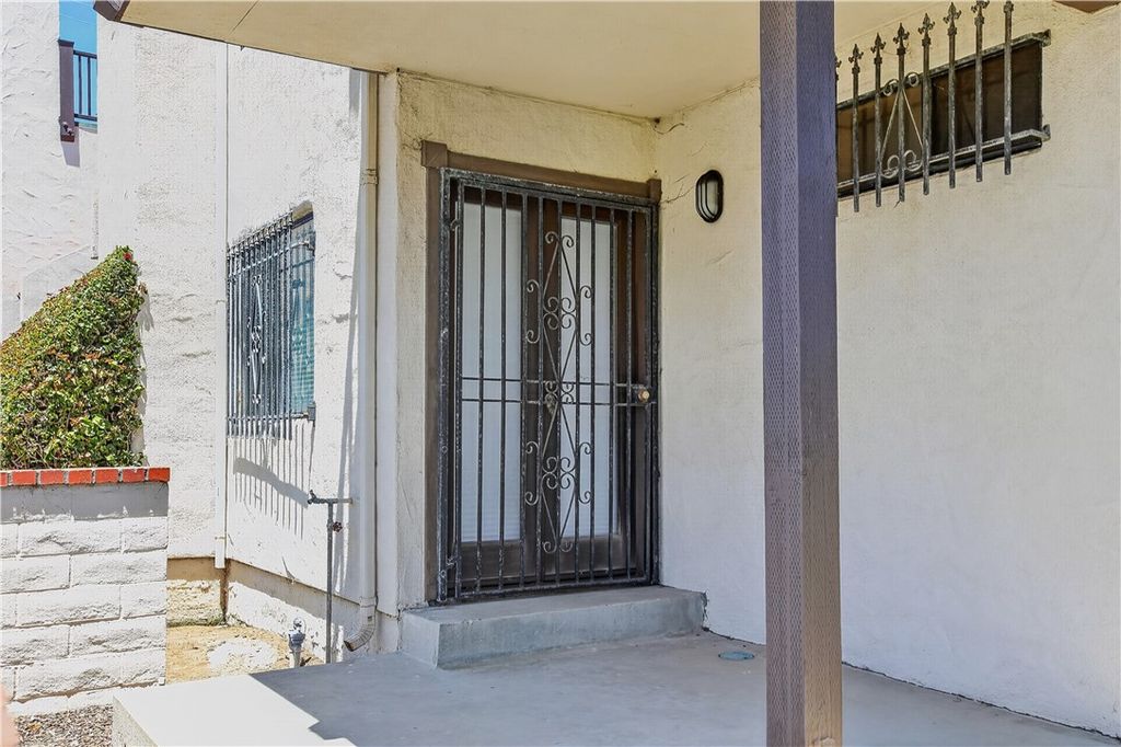 Image 8 of property listing at 214 Stimson Avenue, Pismo Beach, CA 93449