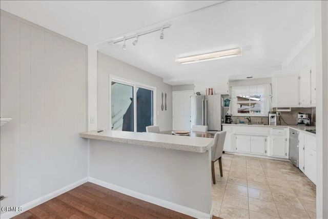 249 Bluefield Avenue, Thousand Oaks, CA 91320
