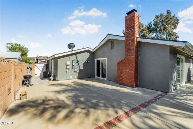 249 Bluefield Avenue, Thousand Oaks, CA 91320