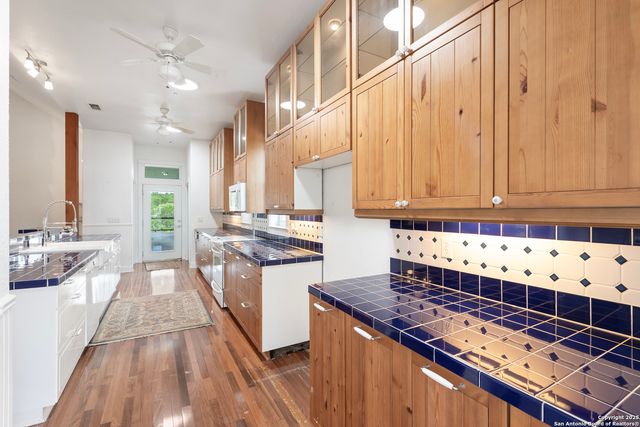 3701 fischer store, Wimberley, TX 78676