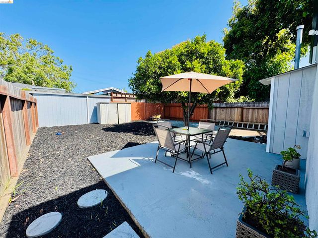 2427 67Th Ave, Oakland, CA 94605