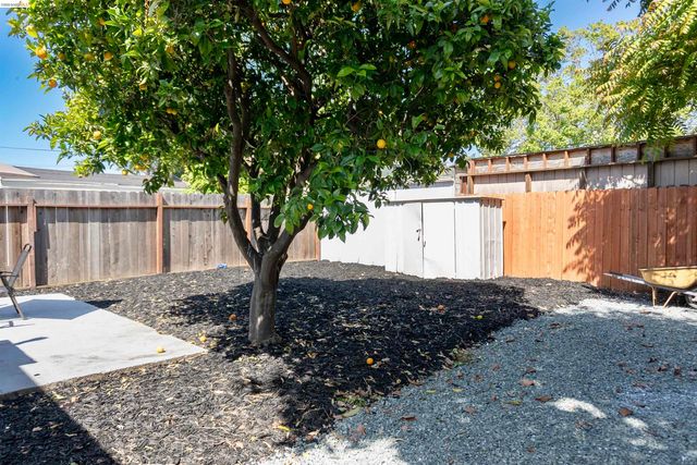 2427 67Th Ave, Oakland, CA 94605