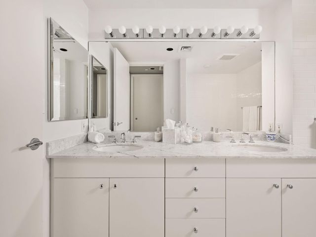 901 W 9th ST 706, Austin, TX 78703