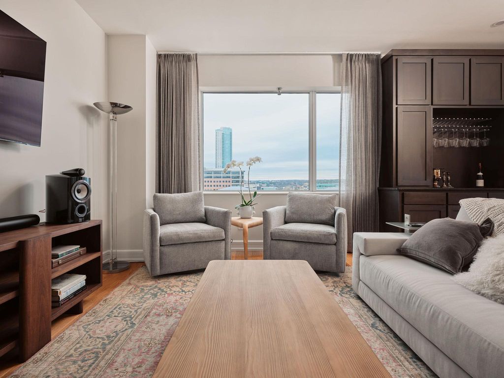 901 W 9th ST 706, Austin, TX 78703