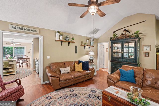 1808 Stallings Road, Senoia, GA 30276