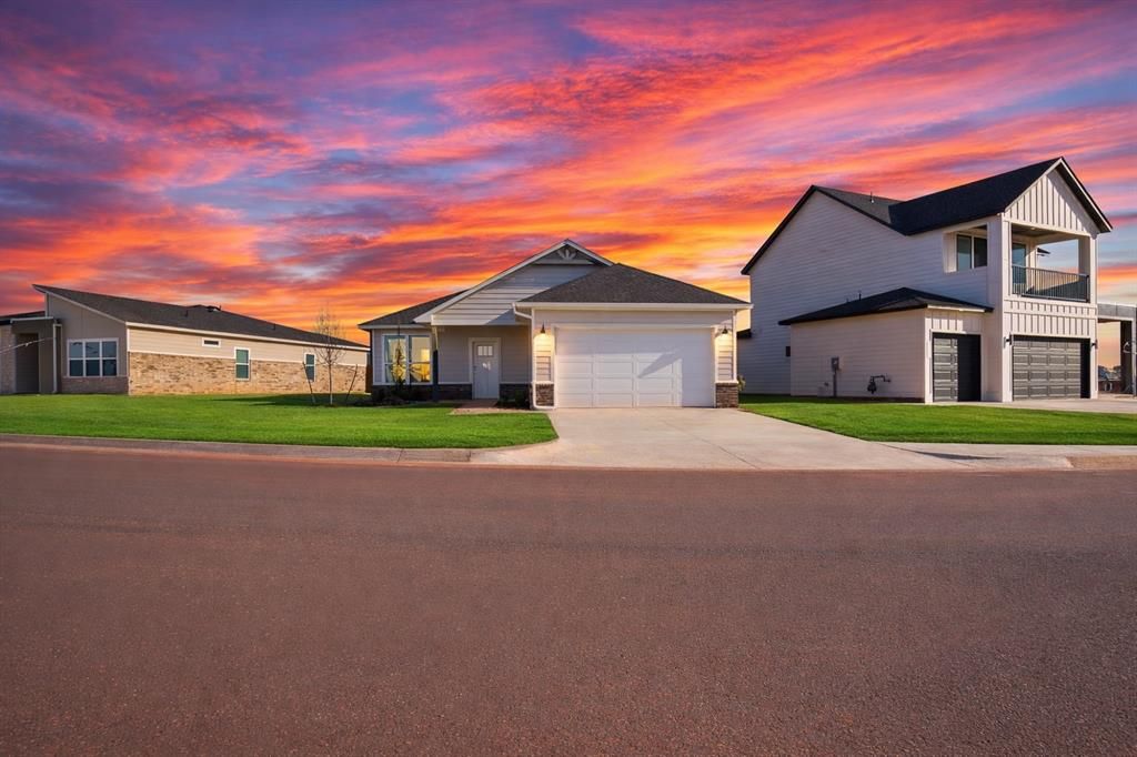 18020 Anthem Boulevard, Edmond, OK 73012