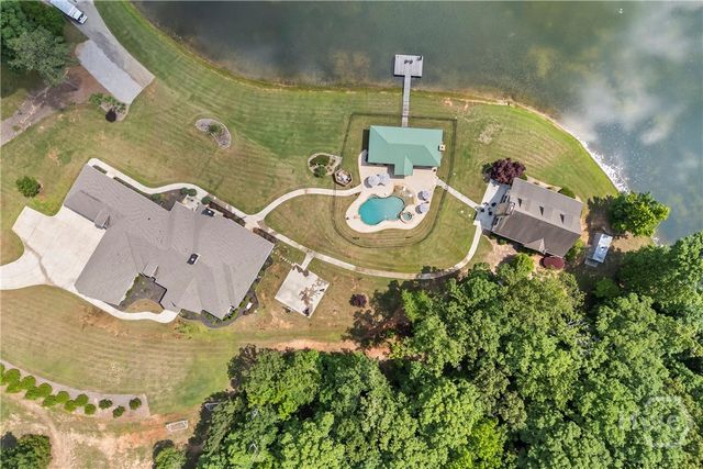 206 Highgrove Estates Drive, Monroe, GA 30655