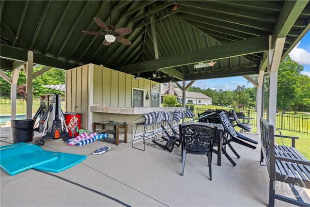 206 Highgrove Estates Drive, Monroe, GA 30655