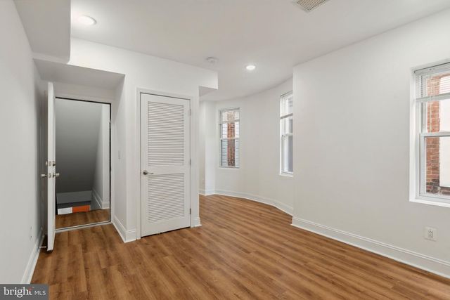 2718 N 11TH ST, Philadelphia, PA 19133