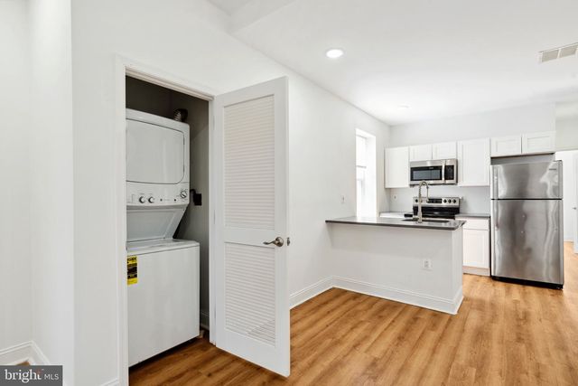 2718 N 11TH ST, Philadelphia, PA 19133