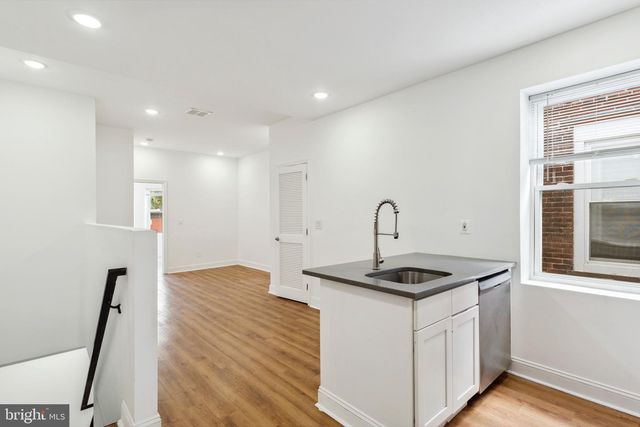 2718 N 11TH ST, Philadelphia, PA 19133